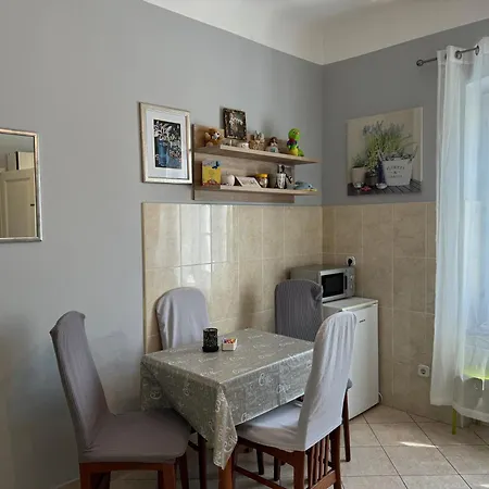 Agatha * 奥帕提亚